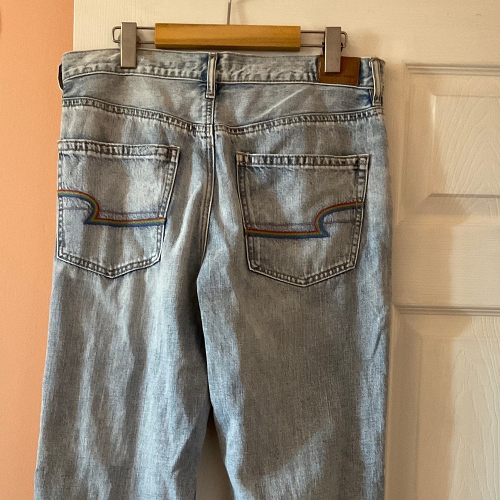 AE Mom jeans - BNWT